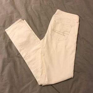 AE White Skinny Jeans